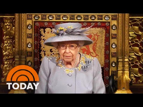 Queen Elizabeth Remains A Concern 3 Days After COVID-19 Diagnosis