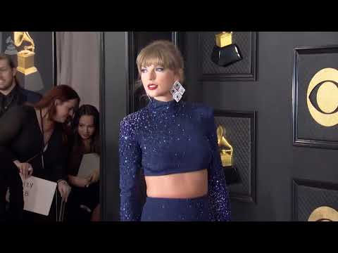 TAYLOR SWIFT | Fashion Cam | 2023 GRAMMYs
