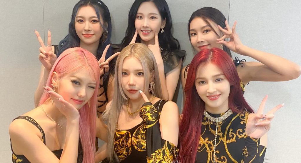 MOMOLAND's Nancy is tested for COVID-19 and pauses activities