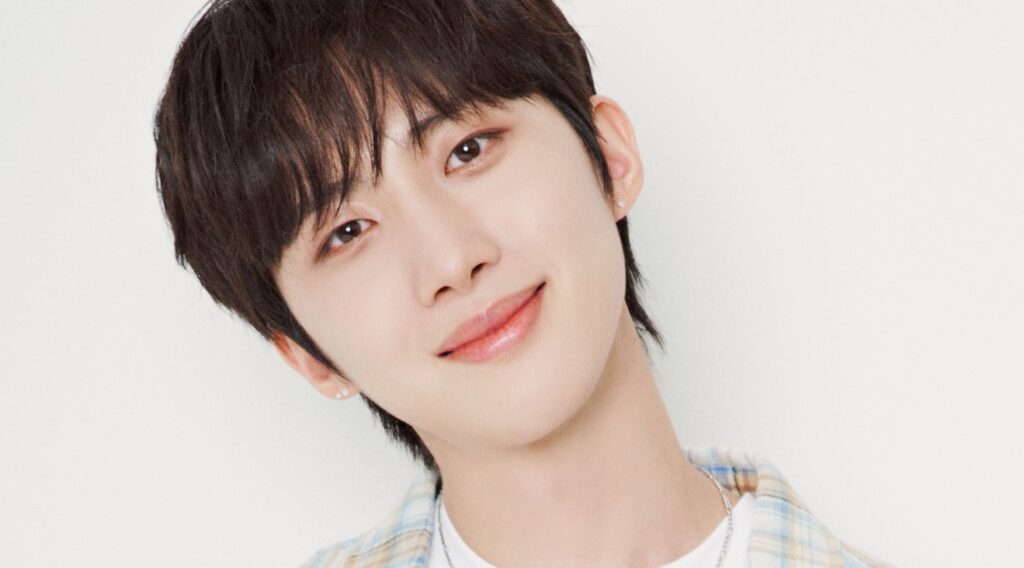 PENTAGON's Hui postpones his military enlistment and goes into quarantine