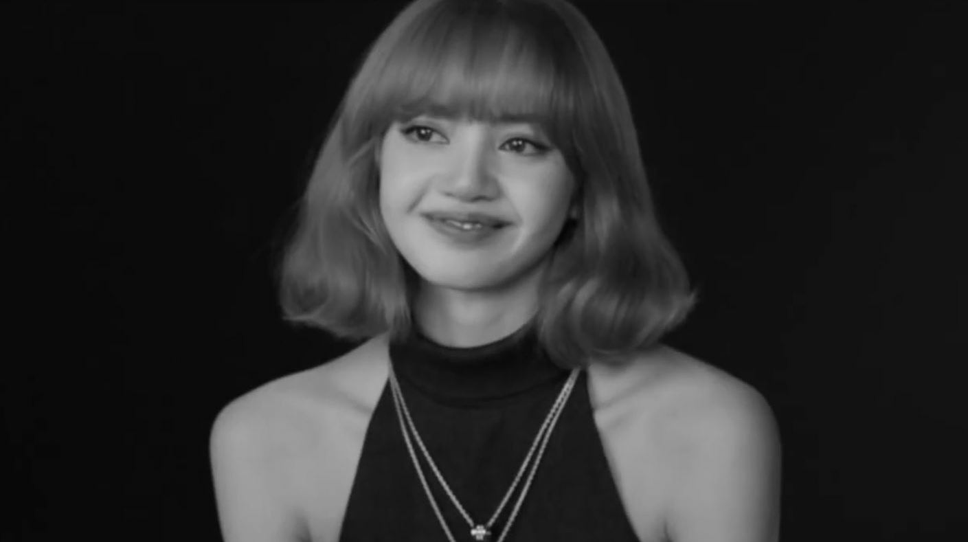 BLACKPINK's Lisa cries in emotional scene from THE MOVIE