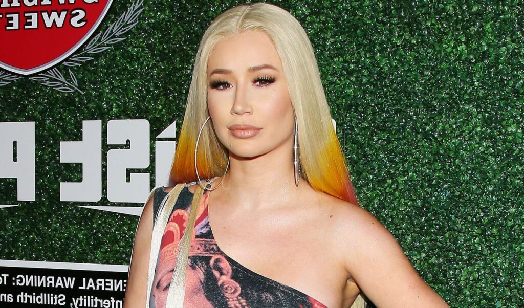 Iggy Azalea finally announces the release date for her upcoming album