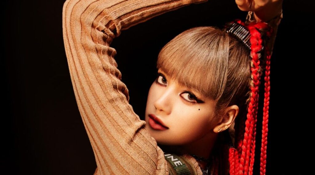 BLACKPINK's Lisa apologizes for cultural appropriation