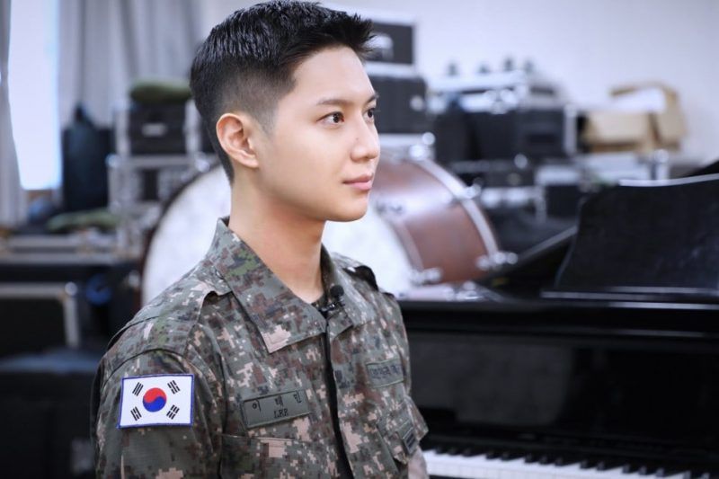Unpublished photos of Taemin in the military service are released!