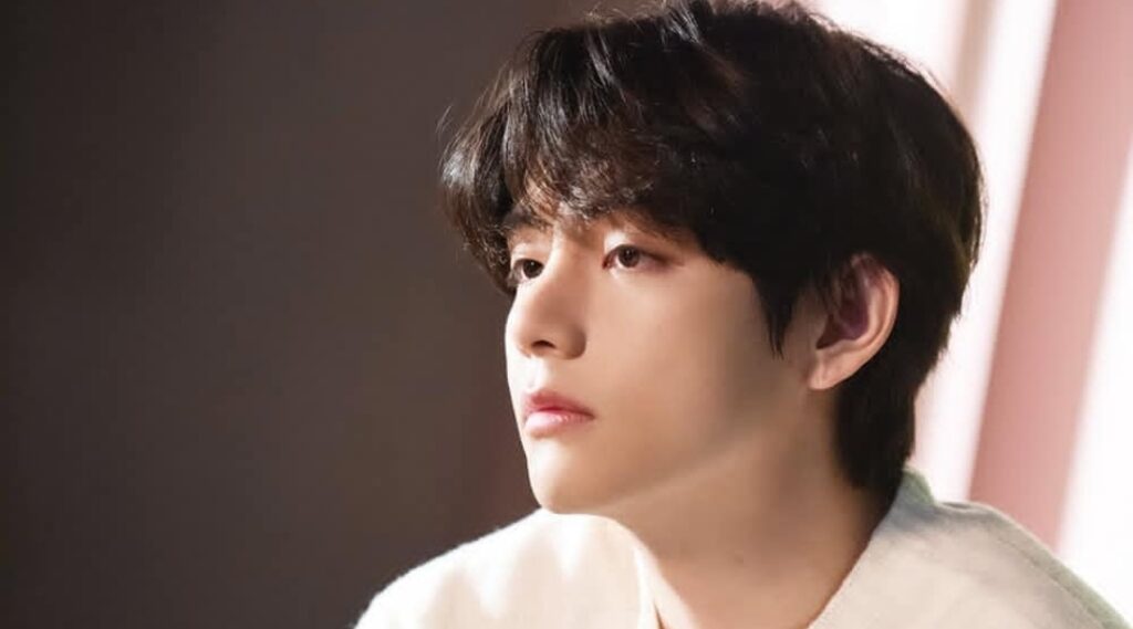 BTS' V reveals who he's been in love with in the last year and shocks ARMY