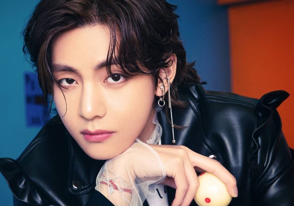 BTS' V GETS ANGRY and sends 'hints' with the song 'UGH' after rumors of alleged dating