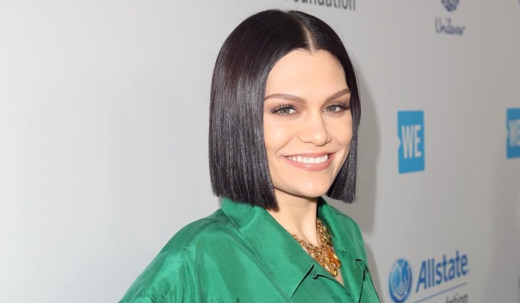 Jessie J reveals a diagnosis that prevents her from singing