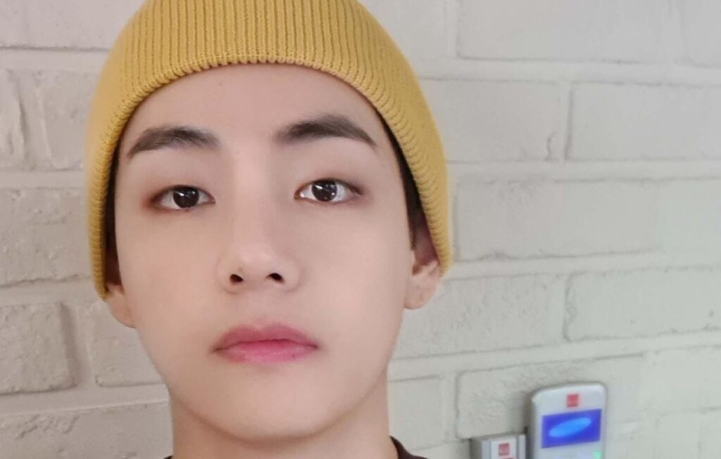 Kim Taehyung dating rumors: He's upset about it and throws shade on Weverse