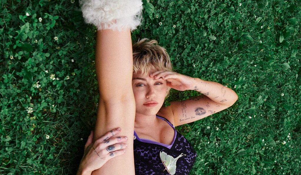 Miley Cyrus to Interview magazine "I say what I mean, even if it changes tomorrow"