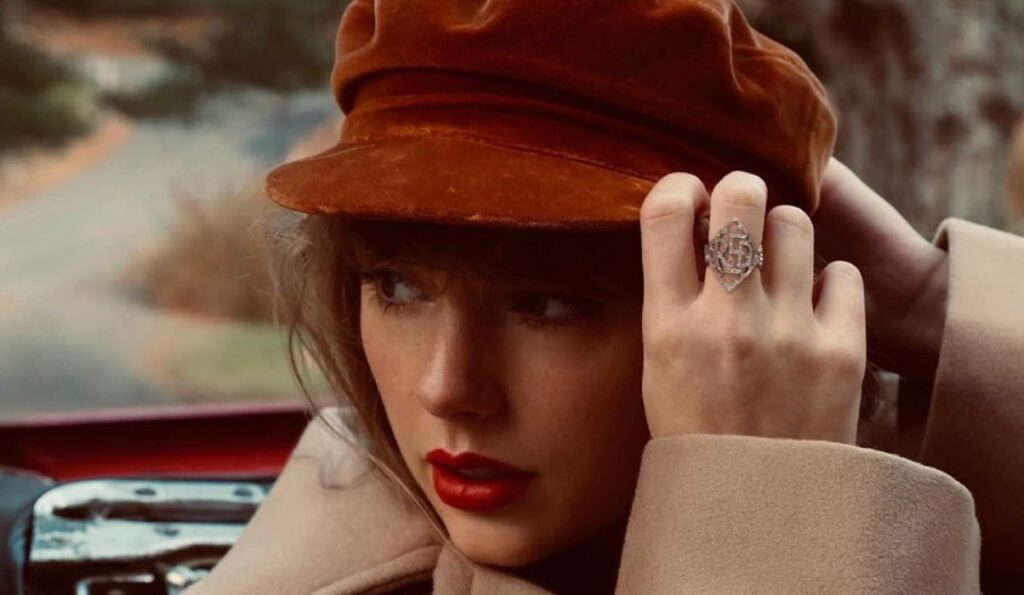 Taylor Swift's apartment street closes for a mysterious recording