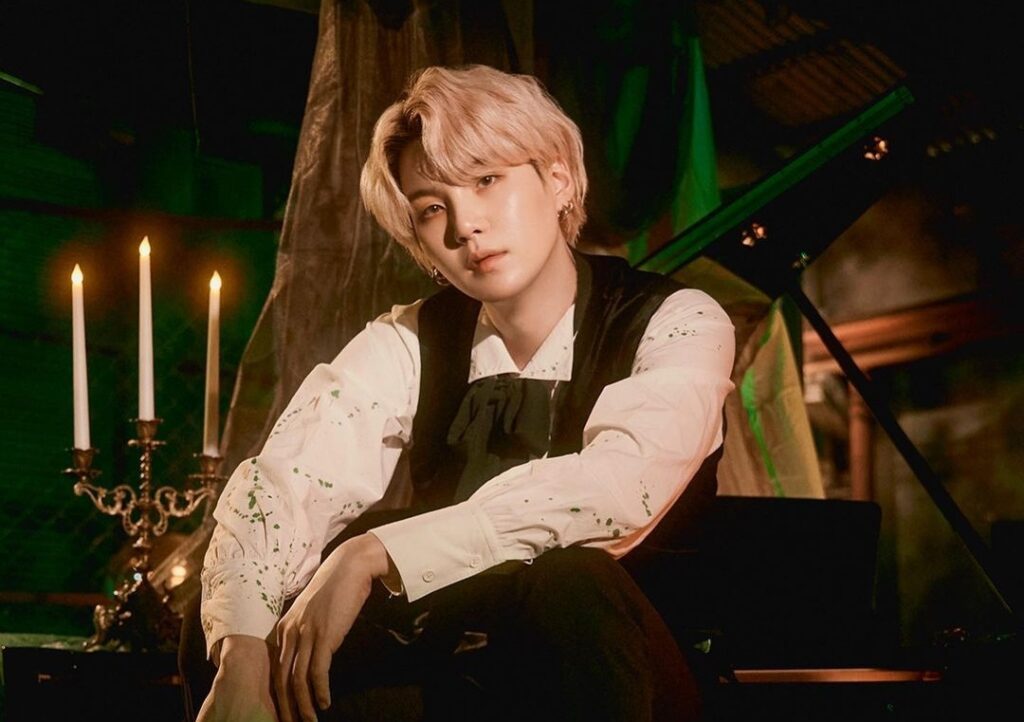 "Break up with your boyfriend and stay with me": BTS' Suga declares to a fan despite having a boyfriend