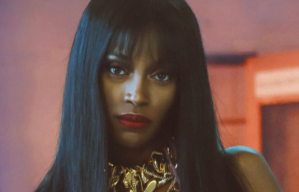 Blackswan's Fatou, the black idol who fights discrimination in an ermetic industry Blackswan's Fatou, the black idol who fights discrimination in an ermetic industry