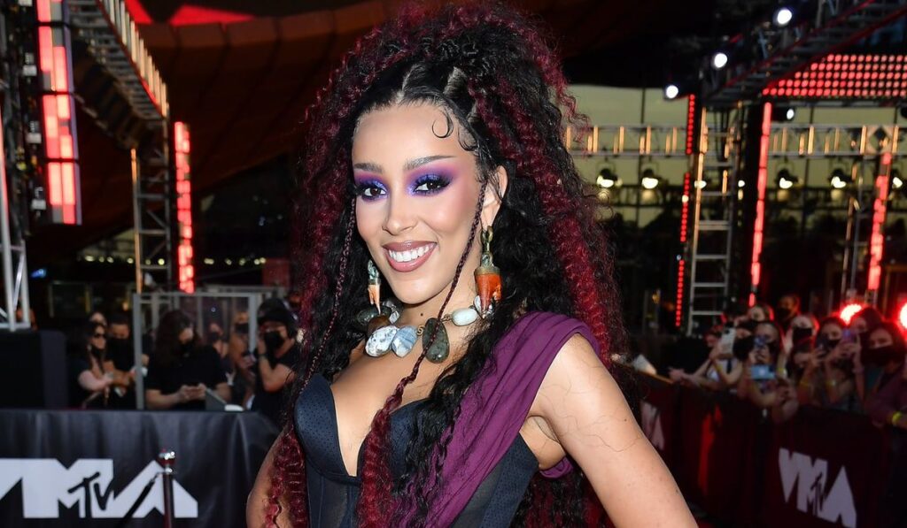 Doja Cat vents about pressure and lack of time