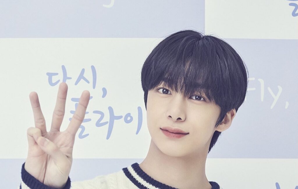 Monsta X's Hyungwon to debut as an actor in series 'Fly Again'