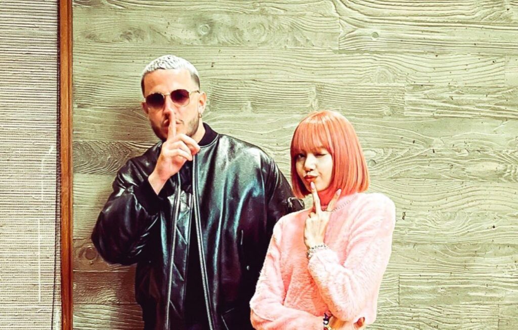 'SG' by BLACKPINK's Lisa could have a performance at AMAs