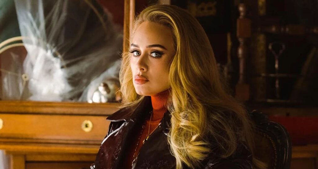 Adele completes a month at the top of the Billboard 200