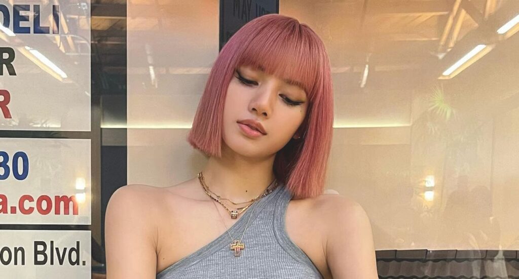 BLACKPINK's Lisa gets new certificates after breaking records with "LALISA"