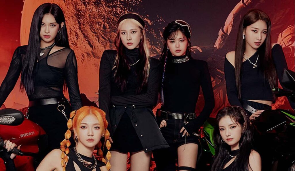 EVERGLOW is back with new mini album and video for “Pirate”