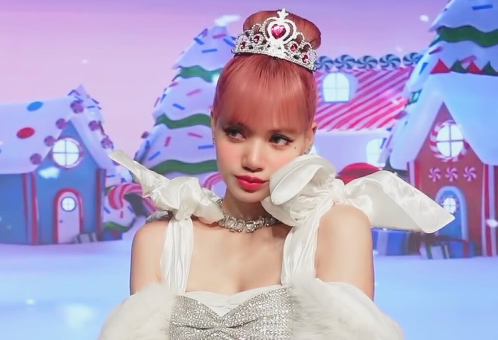 BLACKPINK's Lisa gives Christmas performance of “Money”