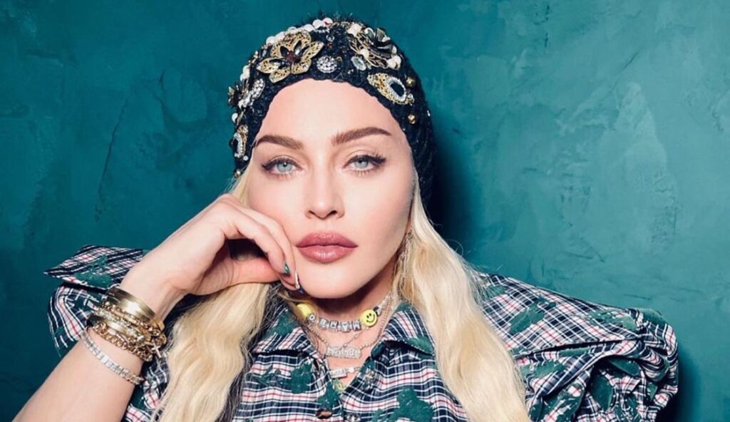 Madonna announces surprises for the next year