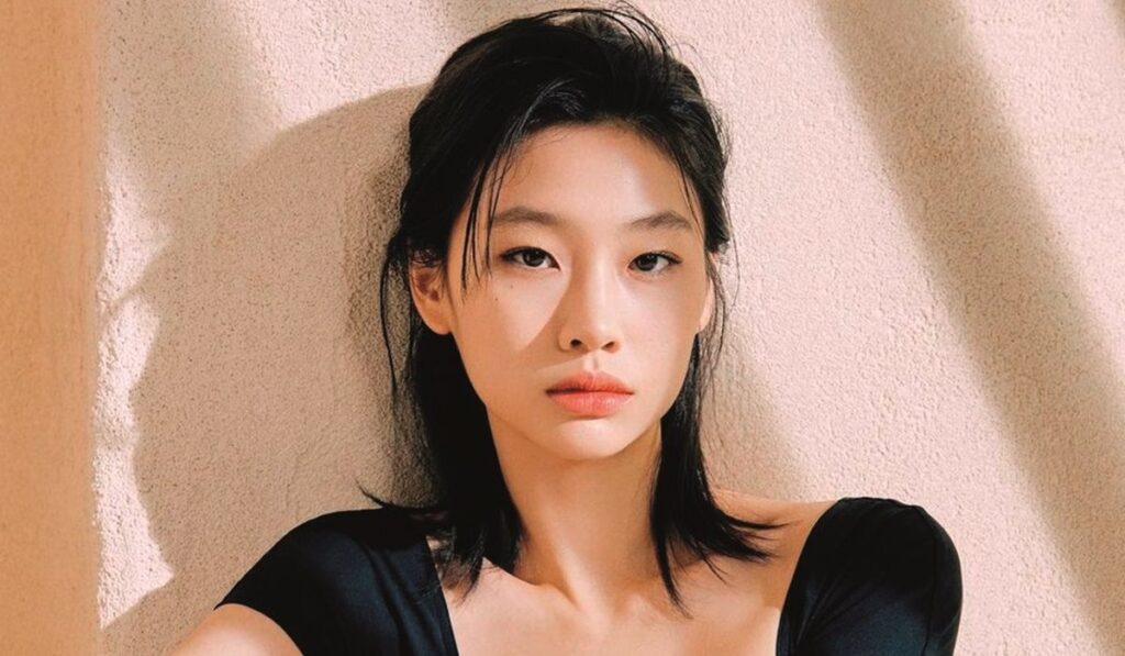Netizens worry about Jung Ho Yeon's health after latest instagram post