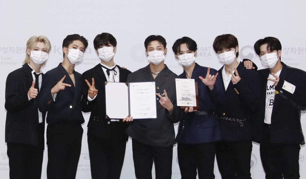 Stray Kids shined as cultural ambassadors in front of important politicians