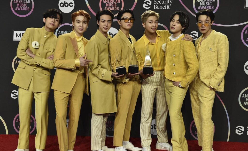 ARMYs are victims of scams with tickets to see BTS in theaters