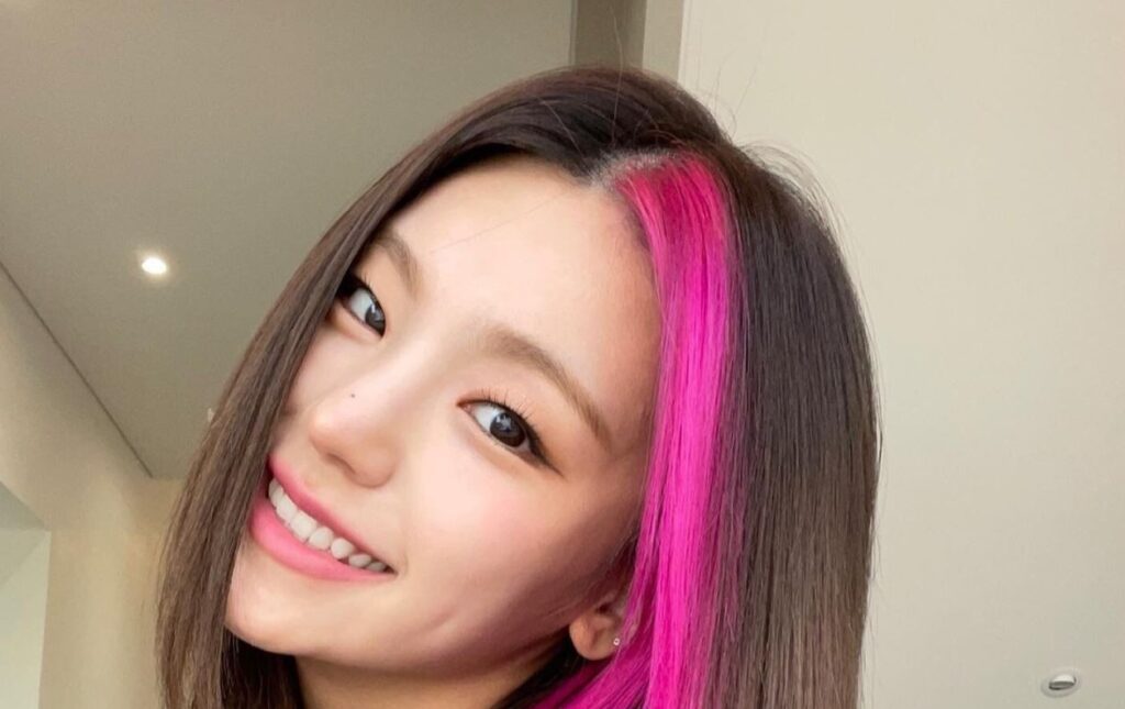 ITZY's Yeji tests positive for coronavirus, fans are really worried