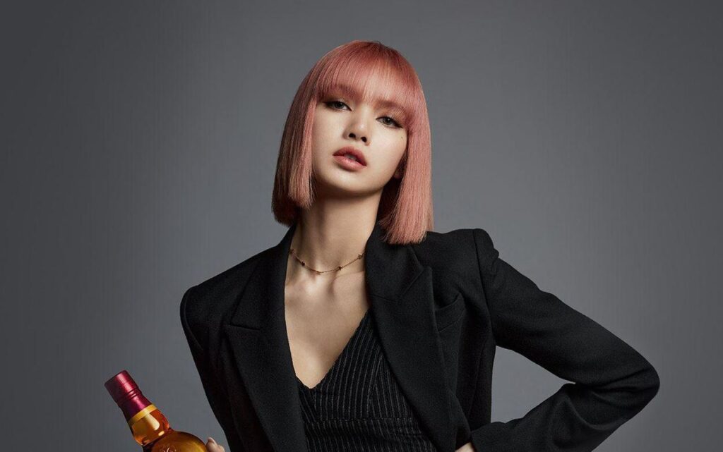 BLACKPINK's Lisa is censored by the Thailand government and could face fines