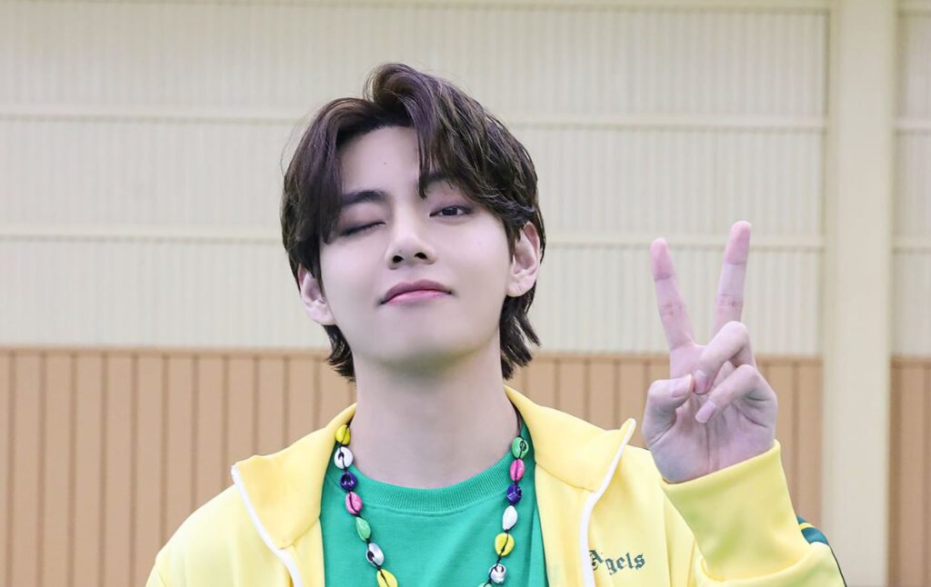 BTS' V reveals that he spies his fans on social media using this method