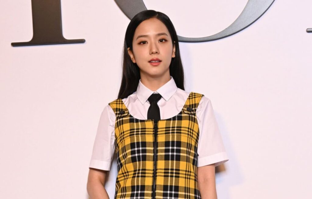 Check out the best photos of BLACKPINK's Jisoo at Paris Fashion Week 2022
