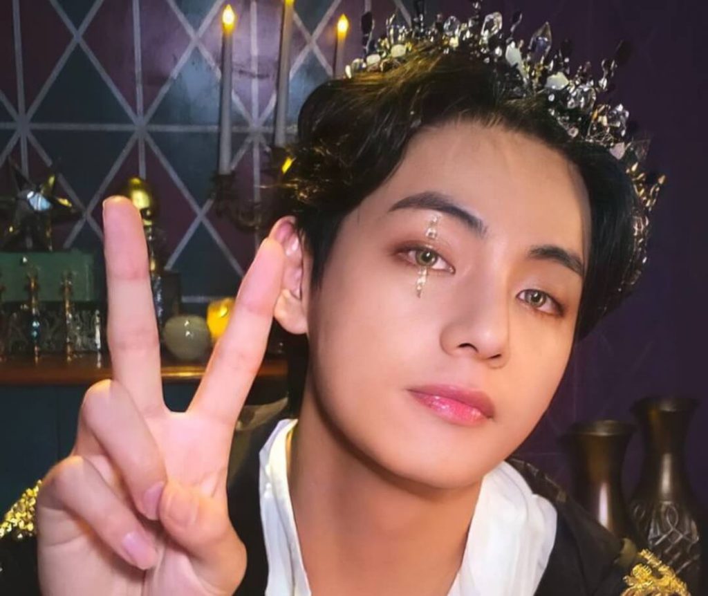 This may cost an Instagram post from BTS' Taehyung