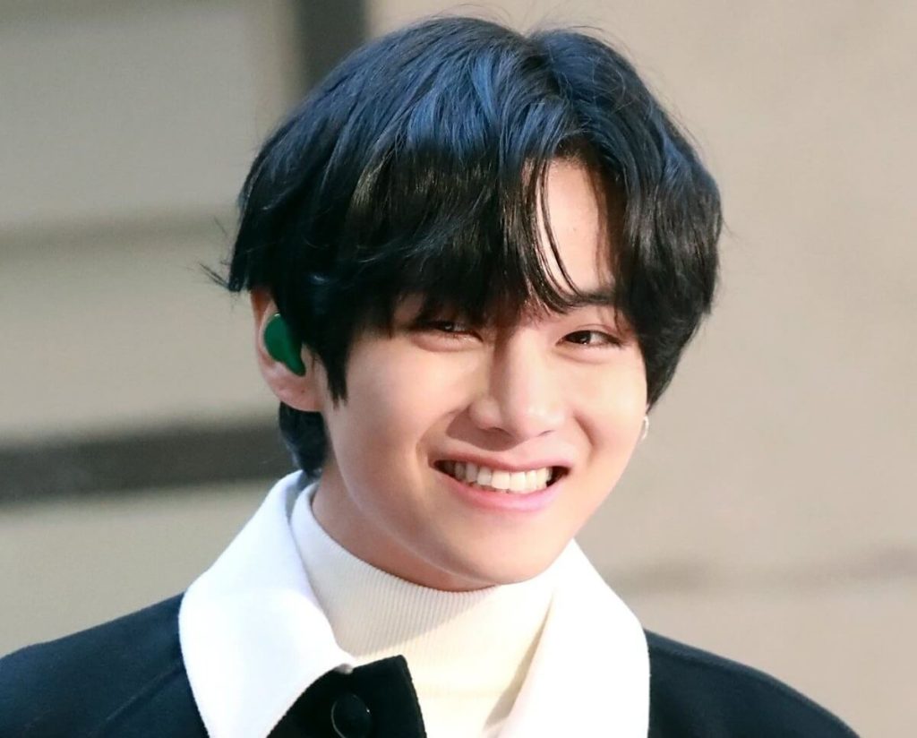 BTS' V becomes the fastest person to reach 40 million followers on Instagram