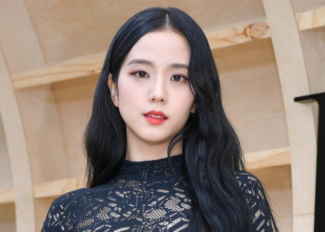 Daughter of 'Dior' director sheds tears after meeting BLACKPINK's Jisoo