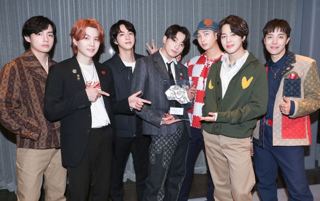 BTS arrives in the United States for an important meeting in Washington, D.C.