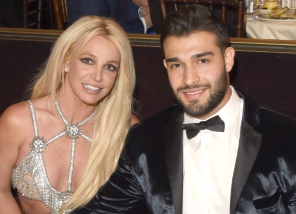 Britney Spears announces she lost her baby after suffering a miscarriage