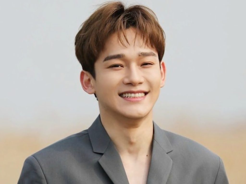 EXO's Chen surprised fans with his special appearance at BoA's concert