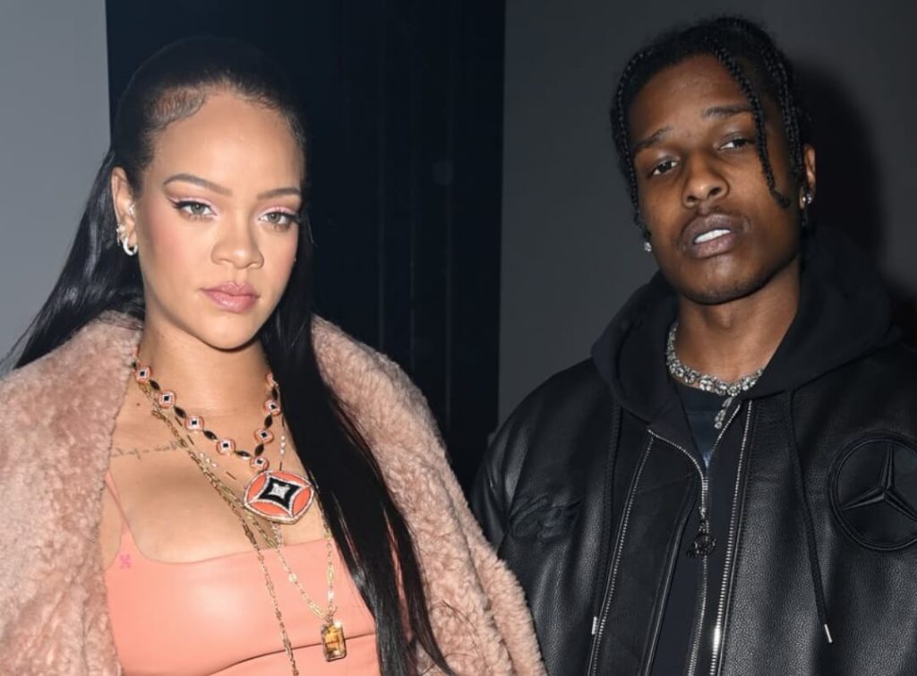 It's official! Rihanna becomes a mother for the first time