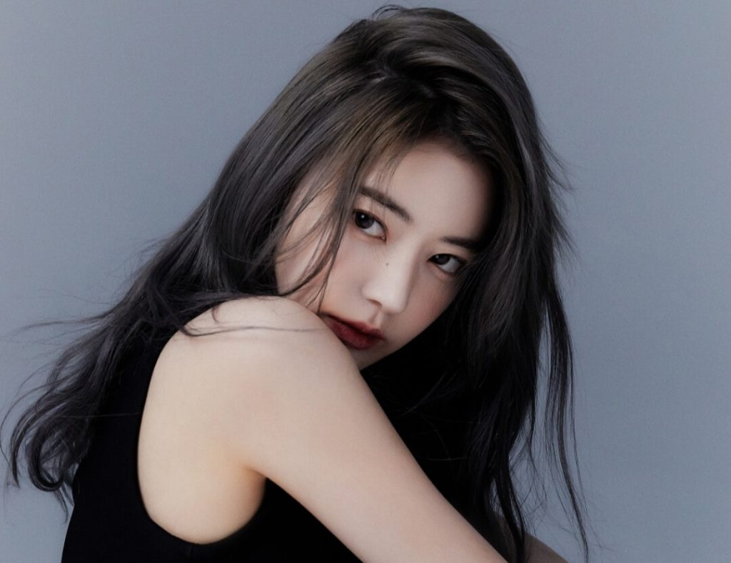 LE SSERAFIM's Sakura met her father for the first time in a Fanmeeting