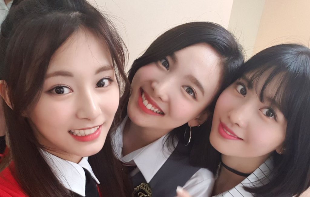TWICE: Tzuyu, Momo and Nayeon test positive for COVID-19 upon return from the United States