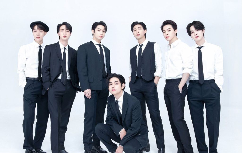 Details on the luxurious apartment where BTS members are living in Korea