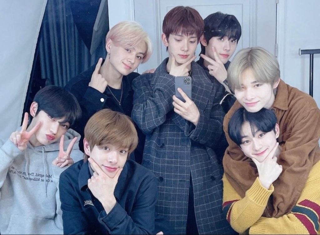 ENHYPEN became the fastest artist to reach 1 billion streams on Spotify