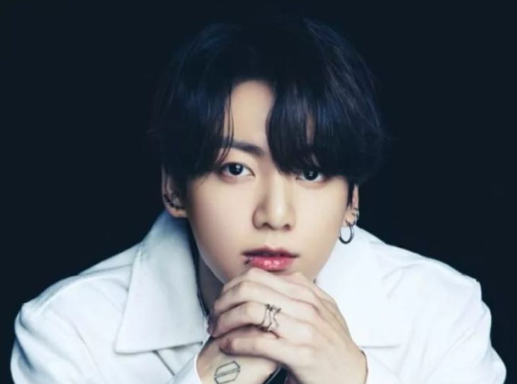 Photo of Jungkook eating pizza causes pizza orders to collapse in South Korea