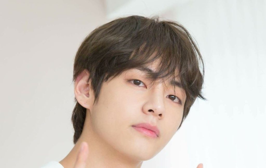 BTS' V turns up the heat by filming himself while bathing with the Wooga Squad