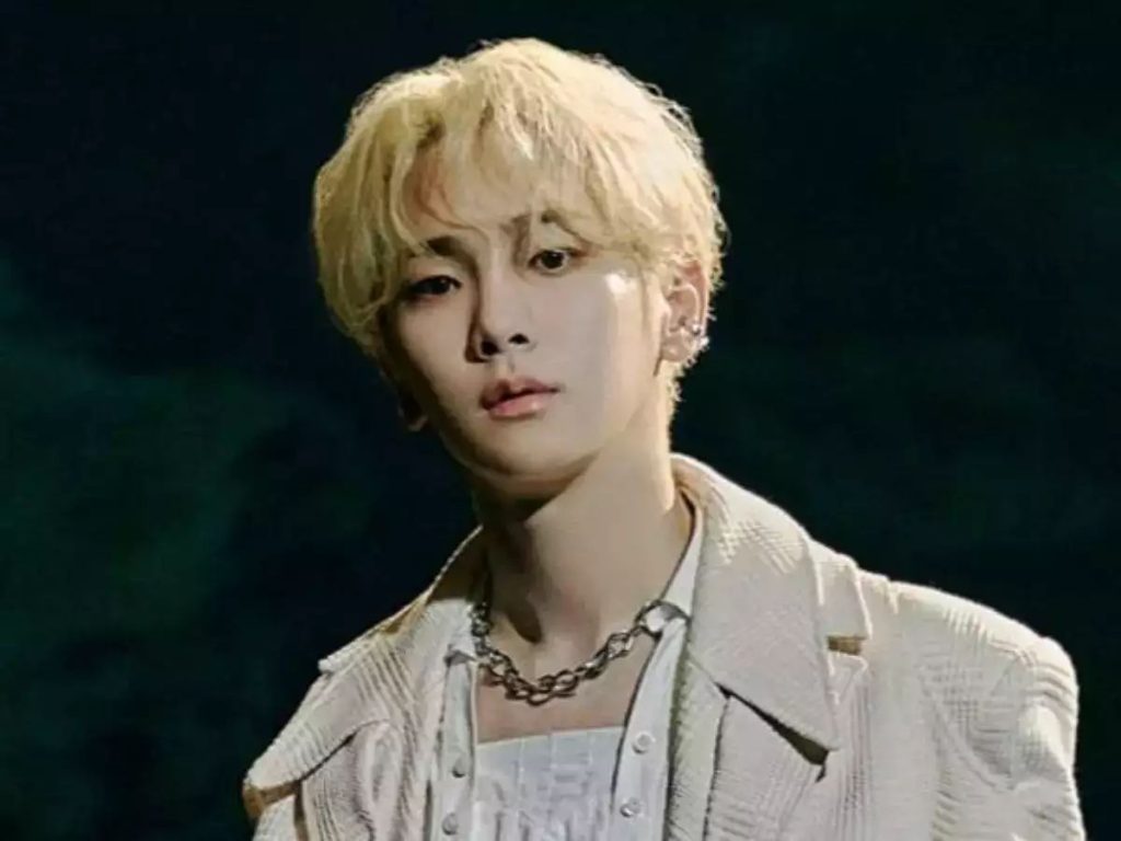 SHINee's Key announces his solo comeback with a new album