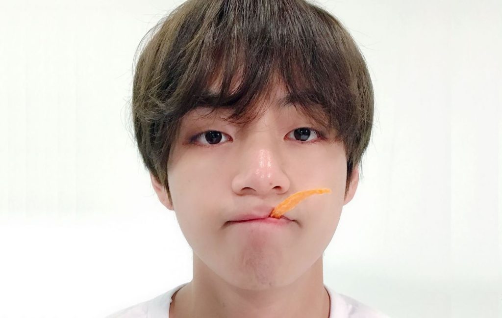 BTS' V has an embarrassing moment and his reaction is completely hilarious