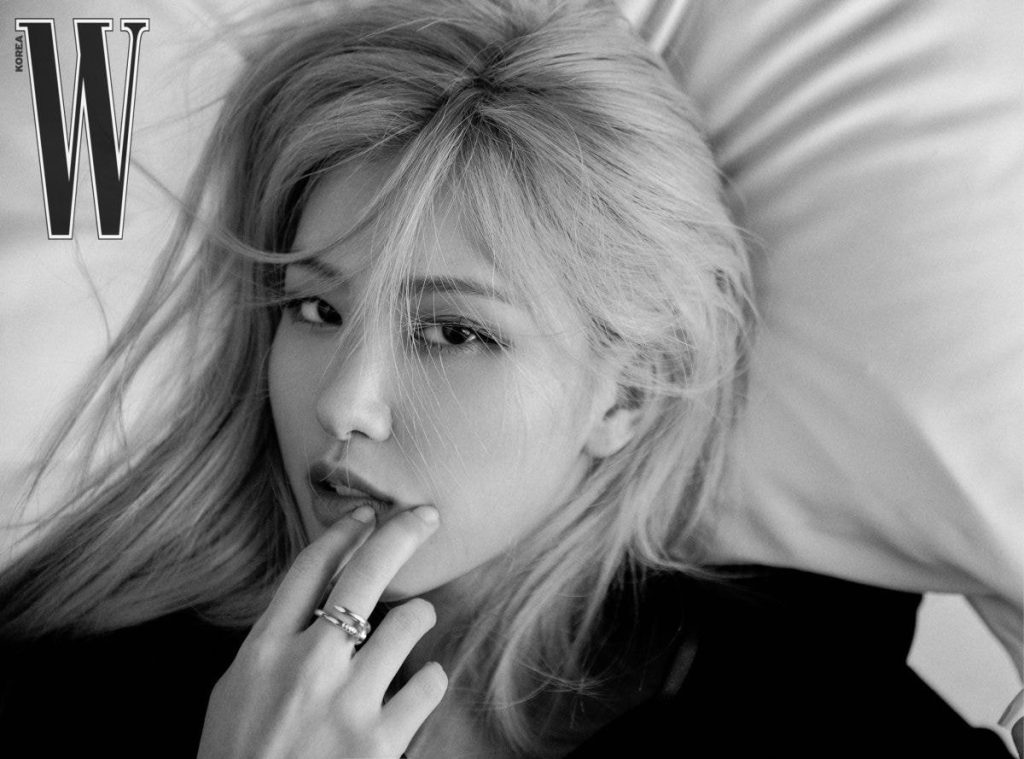 Blackpink Rose shares sexy photos in LA, United States