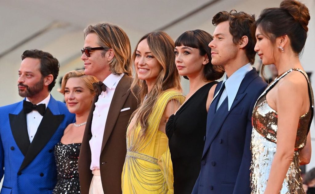 Discover the movie that dethroned Harry Styles' new film