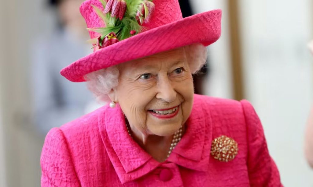 Queen Elizabeth II of England dies at the age of 96 in Scotland