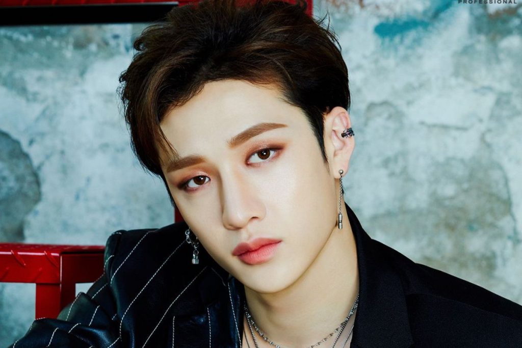 Stray Kids' Bang Chan amazes fans who ask him to take off his shirt on live